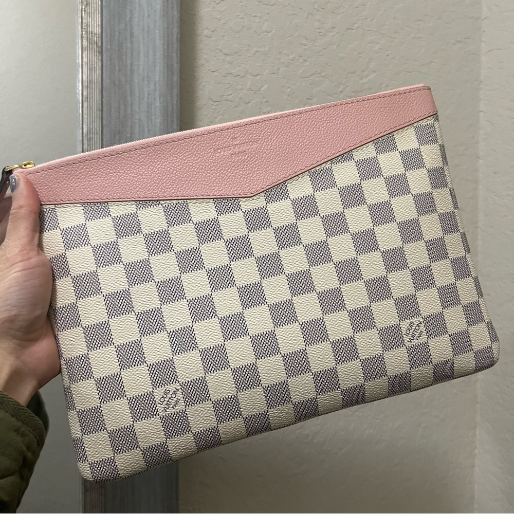 Louis Vuitton Damier Azur Daily Pouch Clutch Rose Poudre